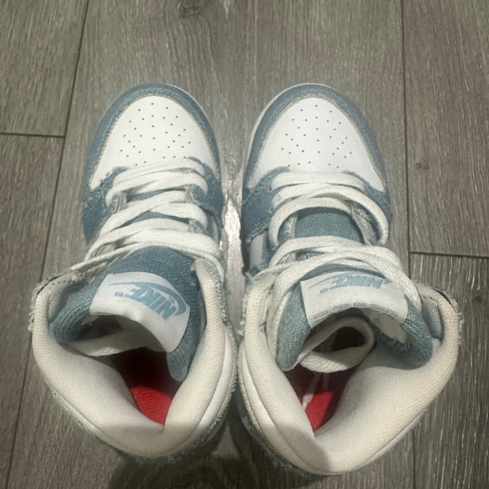 Nike Air Jordan Kids Blue and White Sneakers unisex toddler size 9 - Picture 4 of 6